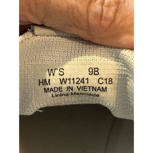 COLE HAAN Grandpro Tennis Stitchlite Sneaker Metallic Silver Women's 9B - Picture 5 of 6